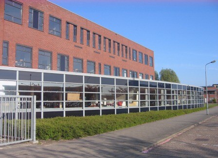 R 15